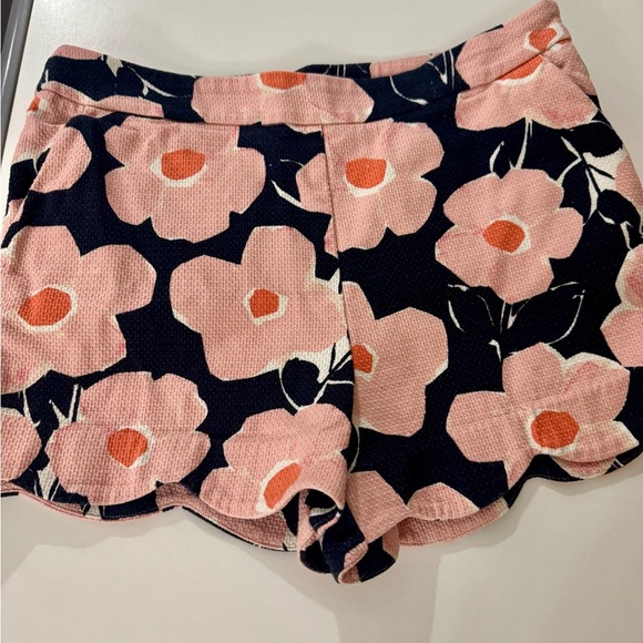 Anthropologie size 14 whimsical High Waist Floral scalloped shorts - Picture 2 of 5